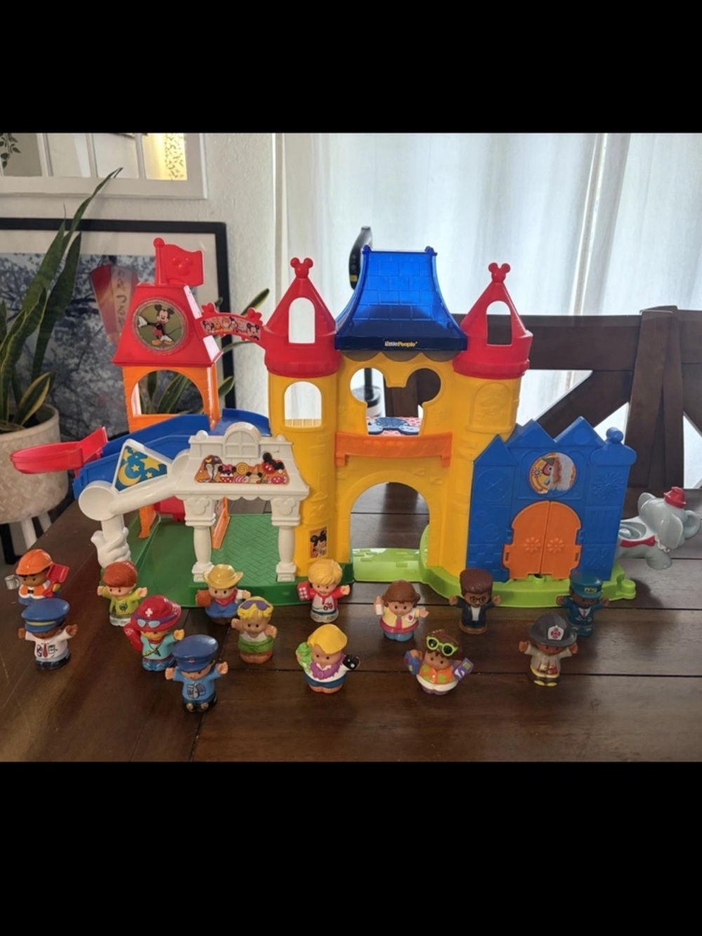 Mickey Mouse Castle Little People Fisher Price Walt Disney Day at Park Playset